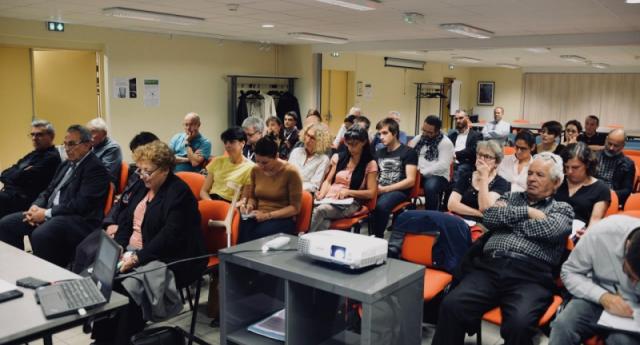 Présentation de l&#039;exposition sur la guerre d&#039;Algérie aux Rendez-vous de l&#039;Histoire à Blois